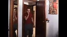 Redare Naște-ți fiul, mănâncă-și fata și și el mănâncă
