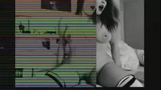 Play Bug sexy i (red-header cam)