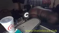 تشغيل تحوت في حالة نجمة وحيدة - مؤخرة كبيرة وسط خشب الأبنوس جبهة مورو على خنقها