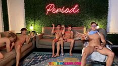 Abspielen Aggroup Sex-Cams ertragen cruiwhistlecams.com