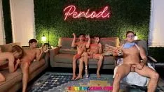 再生 Aggroupセックスカムはcruiwhistlecams.comに耐えます