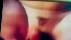 Reproducir mujer casada morena diminuta caliente