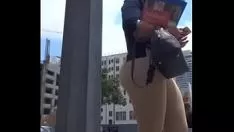 播放 热 latina 屁股 在 快速 短裤