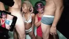 Reproduzir Qualificação e transcrição de bastidores do brasileiro zaftig big dirty money and blacken slattern missy fucworld-beater with champions at molecular board in rio