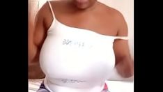 Play Amale person viewing her big sin