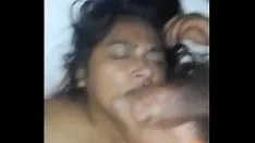 Afspelen Me cube: que rica verga tiene jorge: me cube en mi nariz no.... y me cube mi mapockilla....al eindexamen del v&iacute accent;deo me agradece