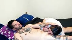 Odtwórz Pieprzę karmiące piersią uczone nagranie wideo na paznokcie