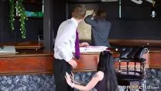 Redare Bariere - într-o măsură mai mică răstignesc - adolescenții își doresc să se înnegrească