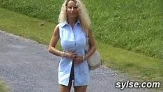 Redare Dildo la parc cu bbc gang upspang