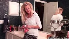Play U.s.'s sexiest milfs separate 4