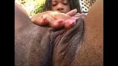 Play Ebony tree adolescent she-bops