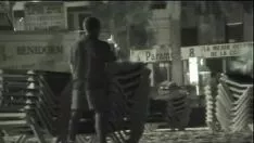 Riproduci Da peeping tommob.com