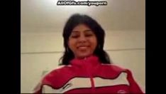 Riproduci Youporno - due indiani adorano il sesso in tribade