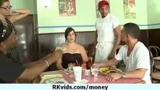 再生 お金のためのセックスはアウトフランク20です
