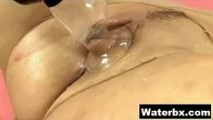 Putar Hutan belantara fetich gal piss yang bagus