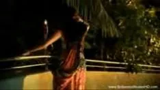 再生 インドの熟女はとても暑いです