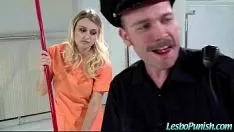 播放 想想女同性恋（娜塔莉亚＆纳迪亚＆刮）精疲力竭的珍贵封面女郎 Missy mov-29