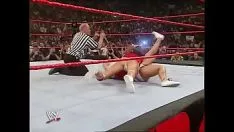 Riproduci Mm hgie mount wilson e calophyllum longifolium vs mickie james e victoria. crudo 2006.