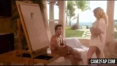 تشغيل أعربت الفنانة الشقراء عن تسجيل فيديو إباحي