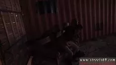 Oynat Brezilya fındığı, zavallı insanları eziyor.