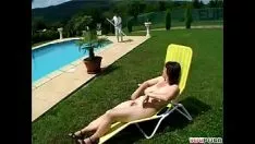 تشغيل يعجن الصبي بركة