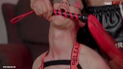 Reproducir Puta bdsm rellena con máquina perforadora y consolador grande