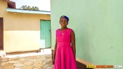 Odtwórz Ebony Dinner Lady nie może oprzeć się wielkim czarnym kutasowi na lunch