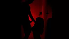 تشغيل شاب TikToker يواجه تحدي الصور الظلية من خلال ممارسة الجنس العنيف ومنتج كبير