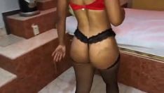 Play Hand job for my beau separate 1
