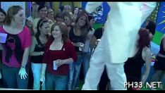Reproducir Doxies de partidos políticos porno